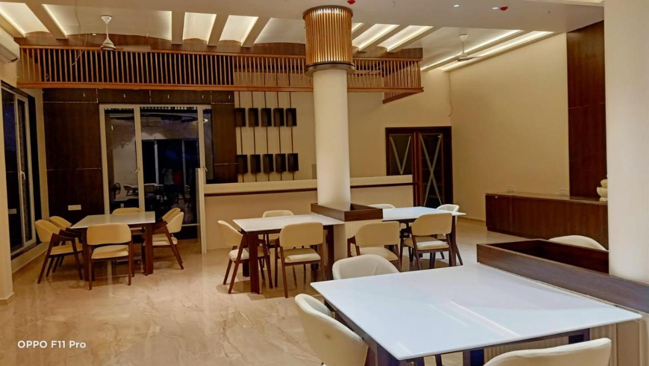 Flamingo Club And Resort Una 3 Km Away From Diu Check Post 외부 사진