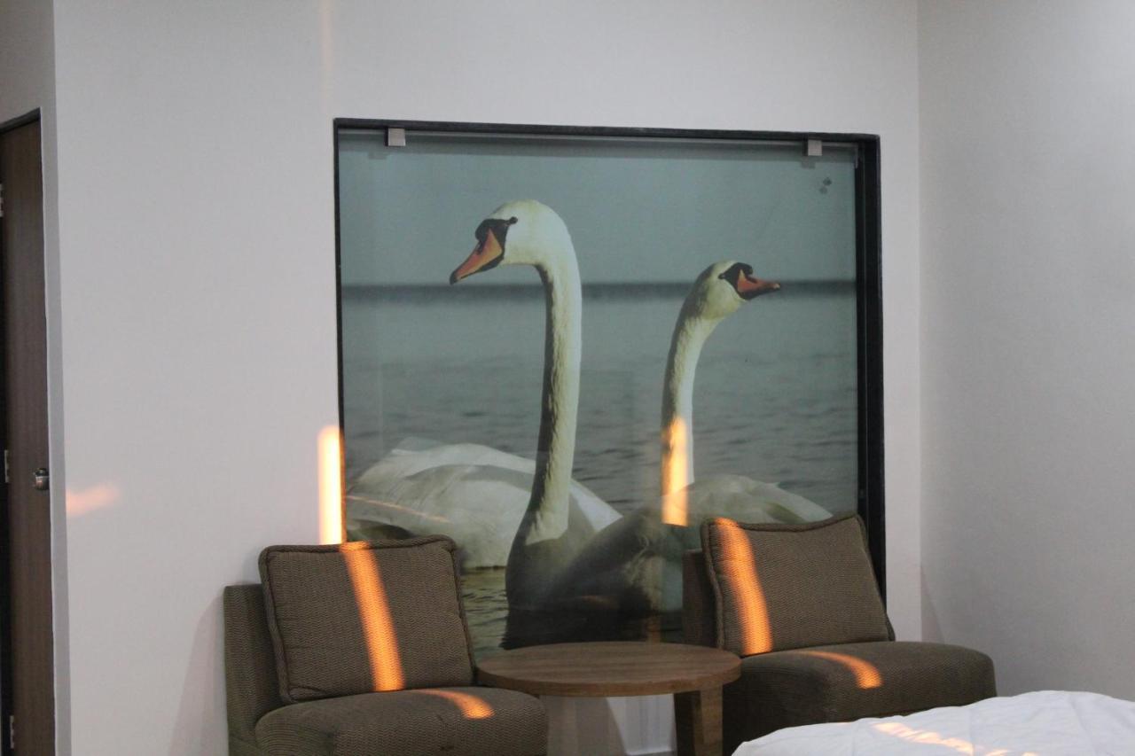 Flamingo Club And Resort Una 3 Km Away From Diu Check Post 외부 사진