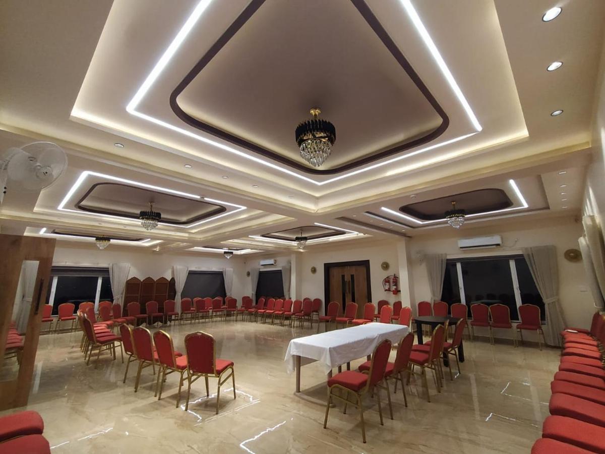 Flamingo Club And Resort Una 3 Km Away From Diu Check Post 외부 사진