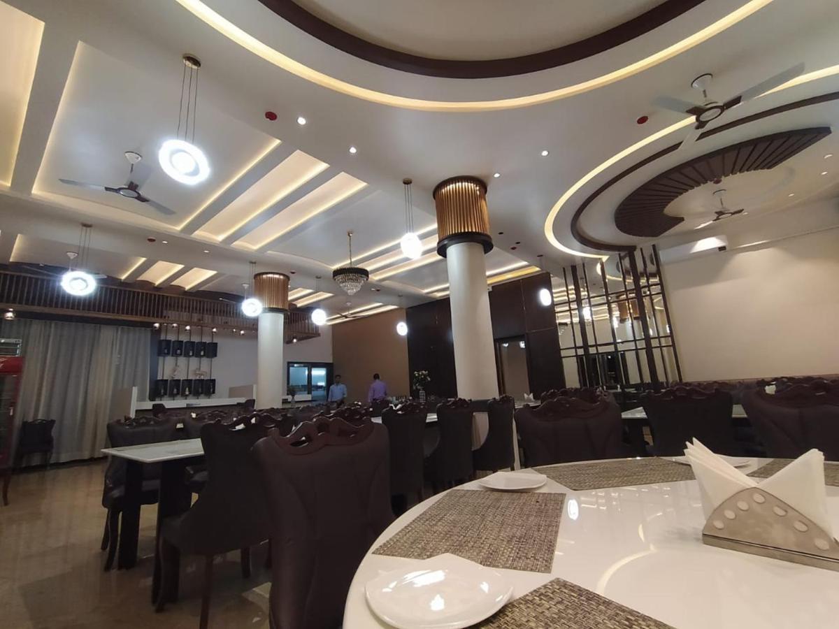 Flamingo Club And Resort Una 3 Km Away From Diu Check Post 외부 사진
