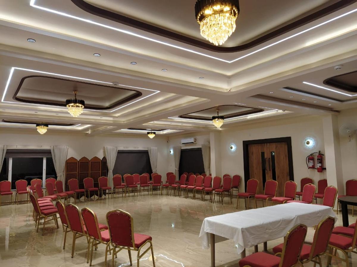 Flamingo Club And Resort Una 3 Km Away From Diu Check Post 외부 사진
